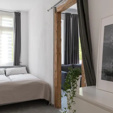 Ferienwohnung Luisenstrasse Apartment *